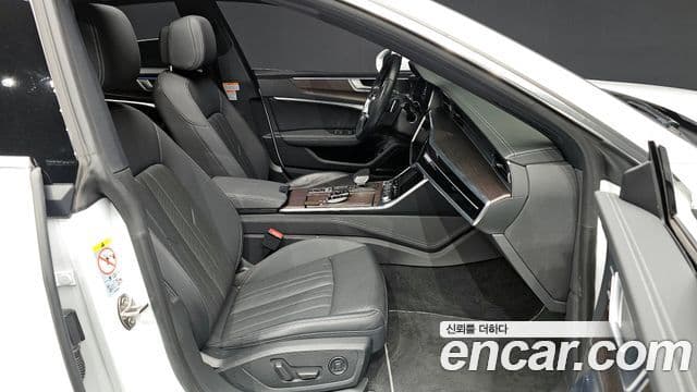 Audi A7 2022 — ფოტო 11/20