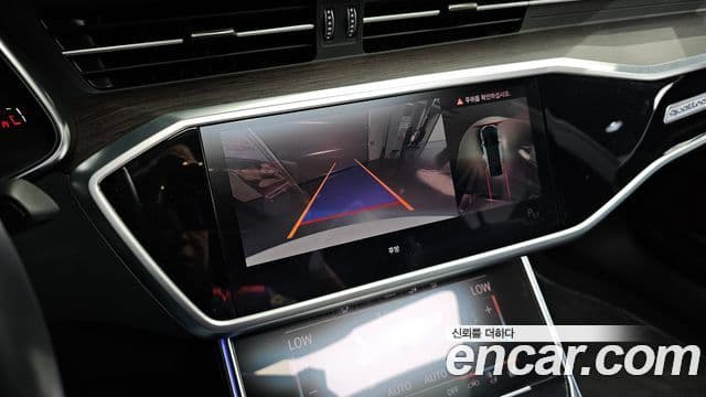 Audi A7 2022 — ფოტო 16/20