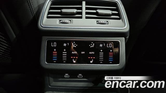 Audi A7 2022 — ფოტო 19/20