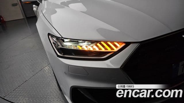 Audi A7 2022 — ფოტო 5/30