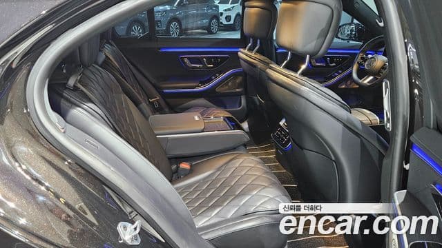 Mercedes-Benz S-Class 2022 — Photo 17/20