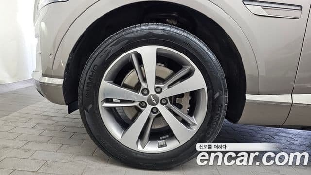Genesis GV80 2020 — ფოტო 4/20