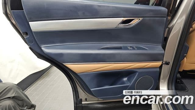 Genesis GV80 2020 — Photo 27/32