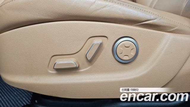 Genesis GV80 2020 — Photo 19/32