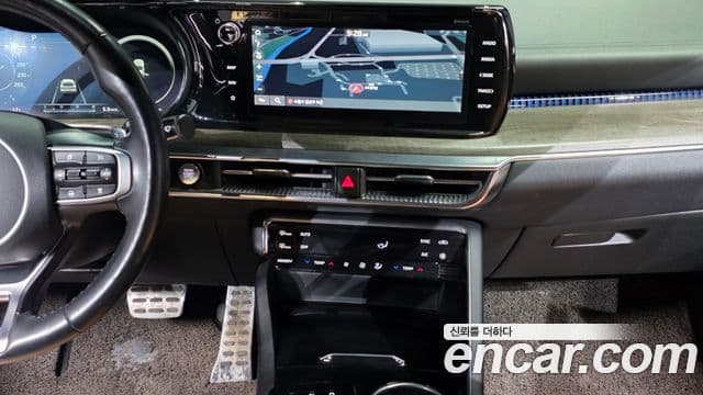 Kia K5 2020 — ფოტო 14/20