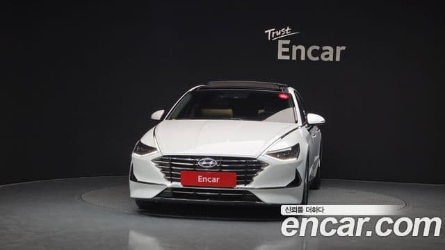 Hyundai Sonata 2019 — Фото 3/20