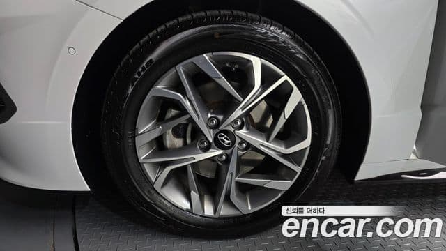 Hyundai Sonata 2019 — Фото 5/20