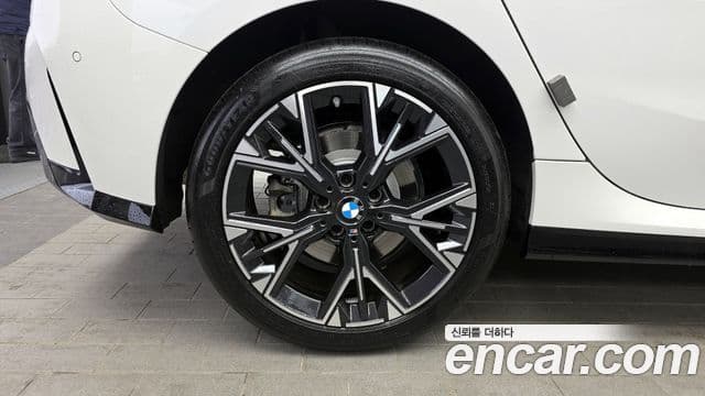 BMW 1 Series 2025 — Şəkil 5/20