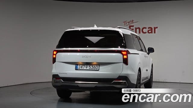 Kia Carnival 2024 — ფოტო 4/20