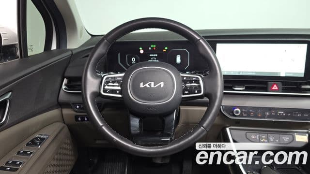 Kia Carnival 2024 — ფოტო 13/20