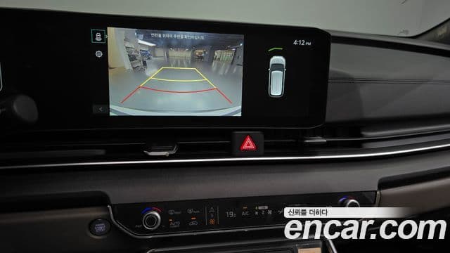 Kia Carnival 2024 — ფოტო 15/20
