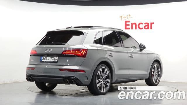 Audi Q5 2021 — ფოტო 1/20