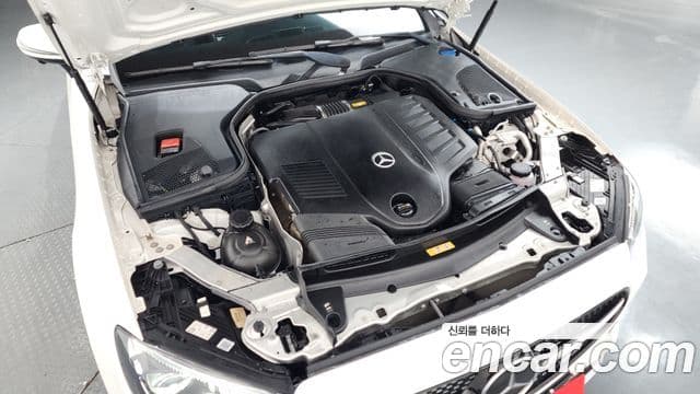 Mercedes-Benz E-Class 2022 — Photo 34/34