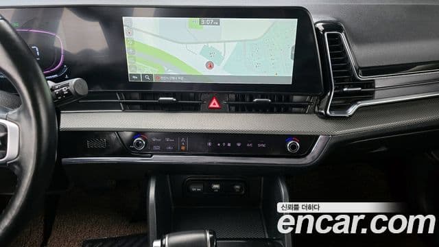 Kia Sportage 2022 — ფოტო 19/20