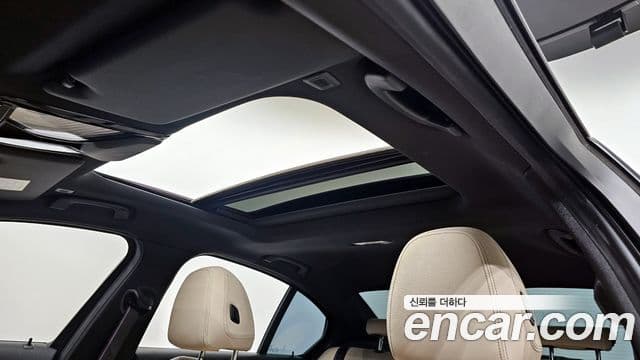 BMW 3 Series 2020 — Şəkil 18/20