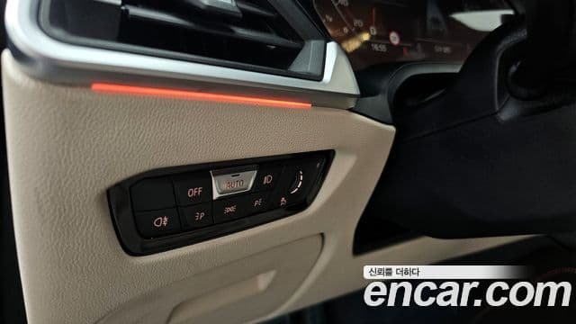 BMW 3 Series 2020 — Photo 8/31
