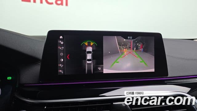 BMW 5 Series 2019 — ფოტო 14/20