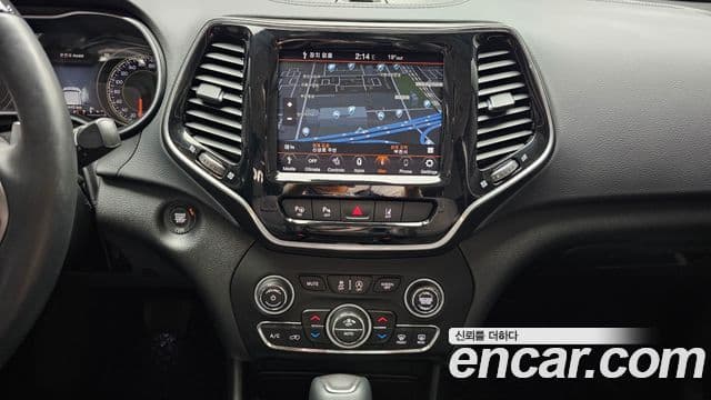 Jeep Cherokee 2021 — Şəkil 14/20