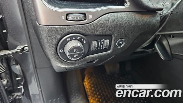 Jeep Cherokee 2021 — Şəkil 17/20