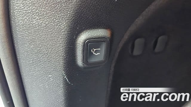 Jeep Cherokee 2021 — Photo 26/35