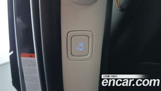 Hyundai Staria 2026 — Photo 10/34