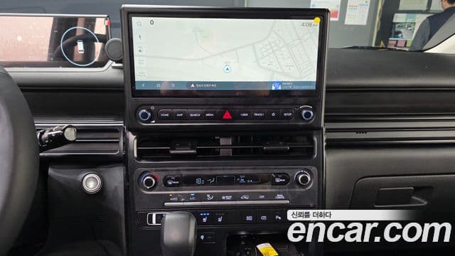 Hyundai Staria 2026 — Photo 27/34