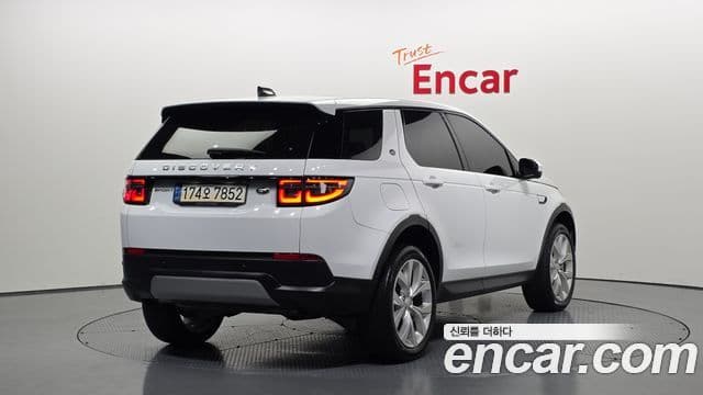 Land Rover Discovery Sport 2021 — ფოტო 2/20