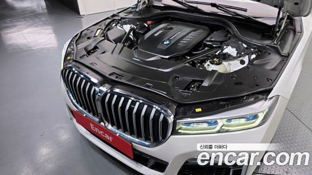 BMW 7 Series 2019 — ფოტო 6/20