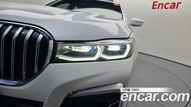 BMW 7 Series 2019 — Photo 24/30