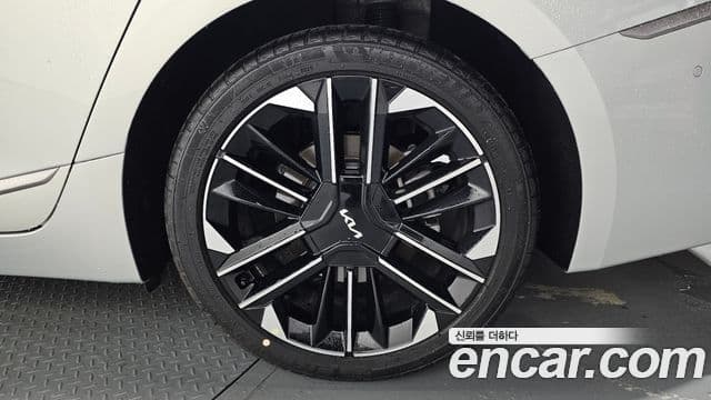 Kia K8 2025 — Photo 18/36