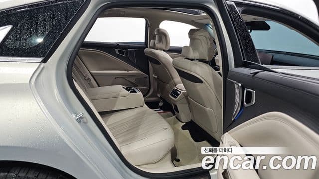 Kia K8 2025 — Photo 6/36