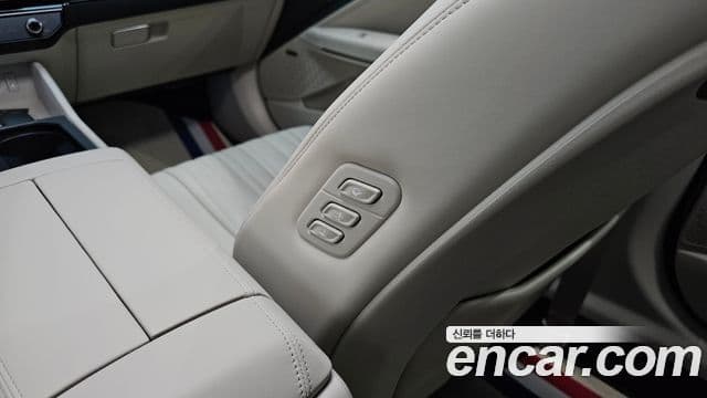 Kia K8 2025 — Photo 15/36