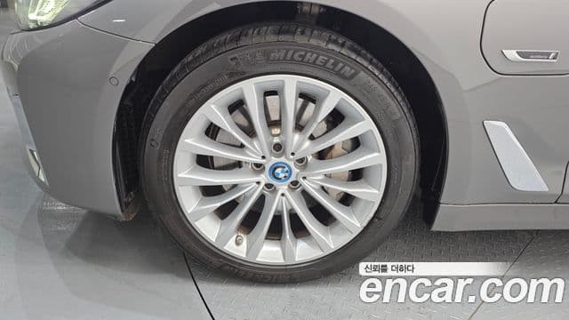 BMW 5 Series 2022 — Şəkil 5/20