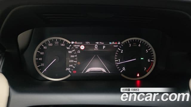 Land Rover Discovery Sport 2022 — ფოტო 19/20