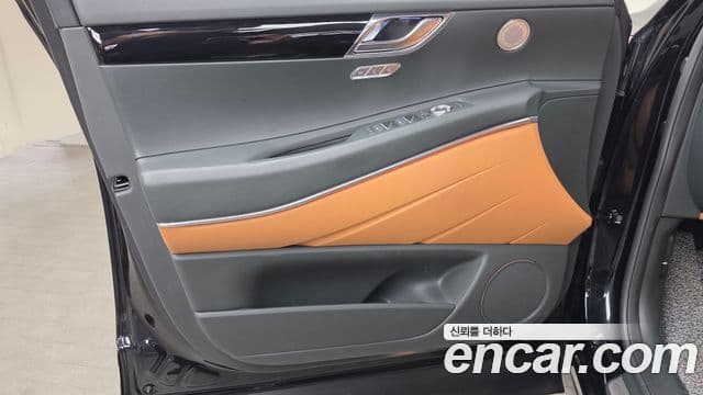 Genesis GV80 2024 — ფოტო 16/31