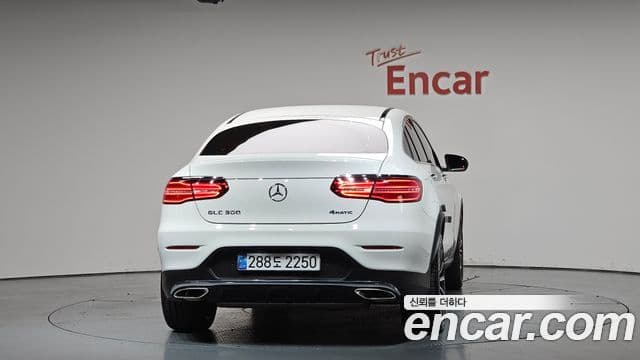 Mercedes-Benz GLC-Class 2019 — Şəkil 4/20
