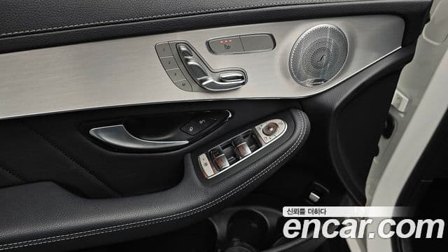 Mercedes-Benz GLC-Class 2019 — фото 17 из 20
