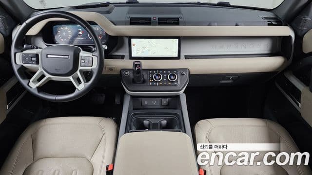 Land Rover Defender 2022 — Фото 7/20