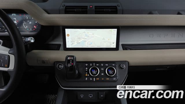 Land Rover Defender 2022 — Фото 15/20