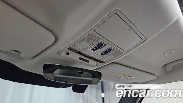 Land Rover Defender 2022 — Фото 17/20