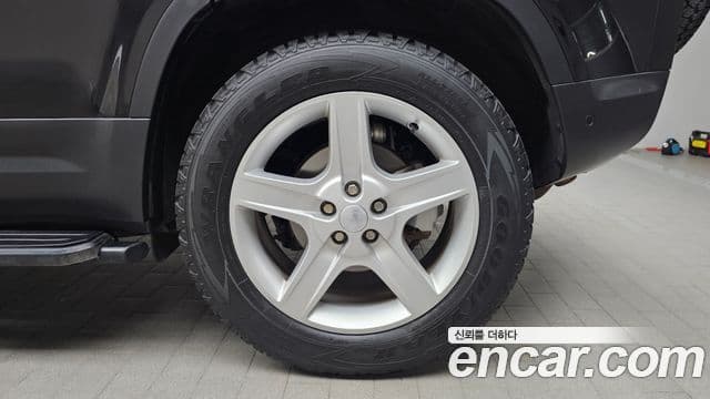 Land Rover Defender 2022 — Photo 5/31