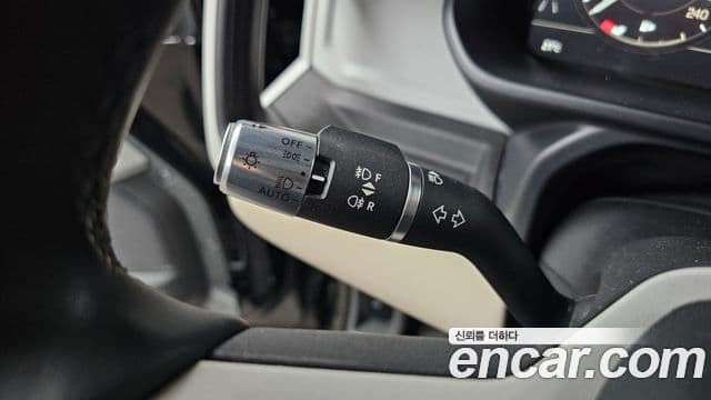 Land Rover Defender 2022 — Photo 10/31