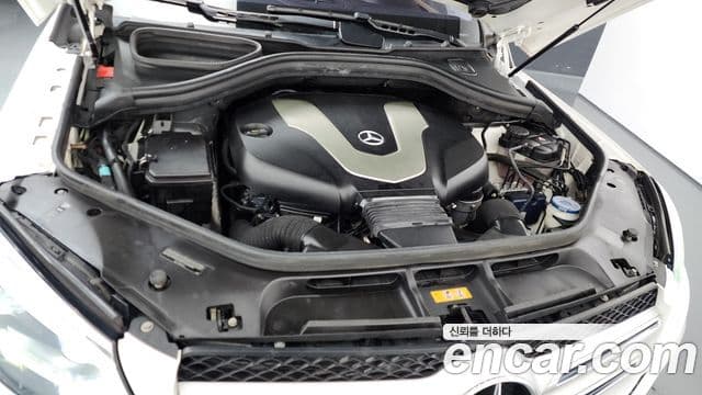 Mercedes-Benz GLE-Class 2018 — Şəkil 6/20
