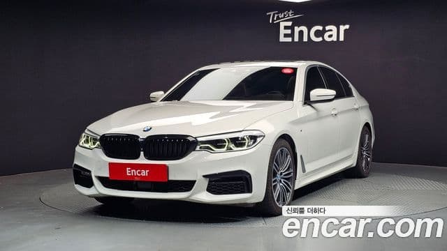 BMW 5 Series 2020 — ფოტო 1/20