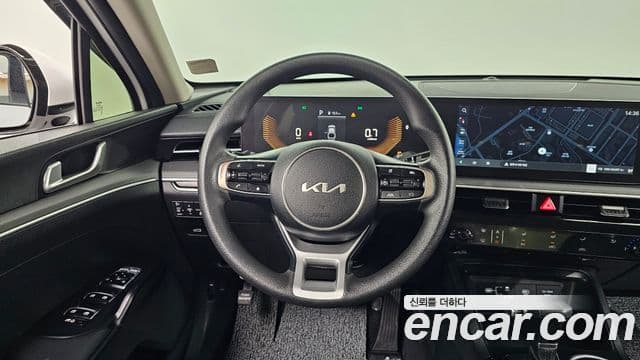 Kia K5 2024 — Şəkil 13/20