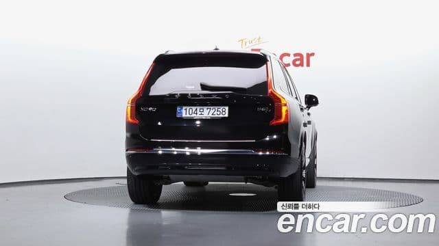 Volvo XC90 2024 — Фото 4/20