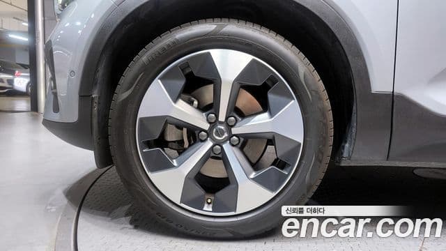 Volvo XC40 2024 — фото 5 из 20