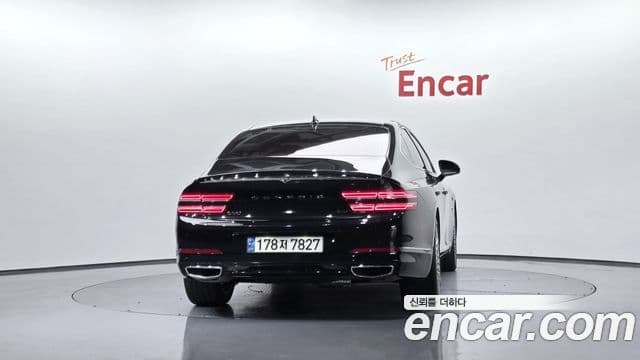 Genesis Electrified G80 2022 — ფოტო 4/20