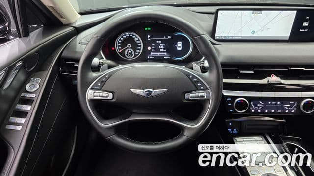 Genesis Electrified G80 2022 — ფოტო 13/20