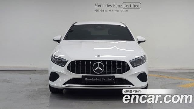 Mercedes-Benz A-Class 2024 — ფოტო 2/20